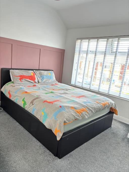 Two Bedroom Terrace House With Parking Kingston upon Hull Eksteriør bilde